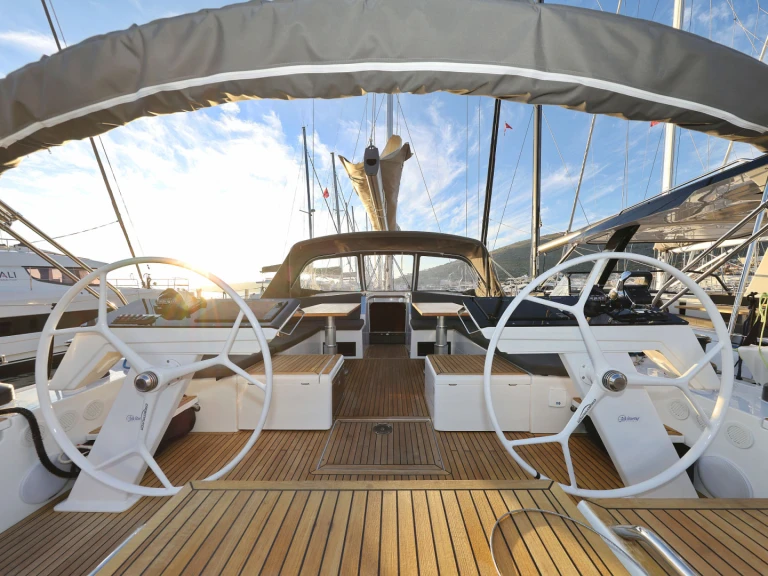 Huur een Hanse Hanse 510 in Seget Donji