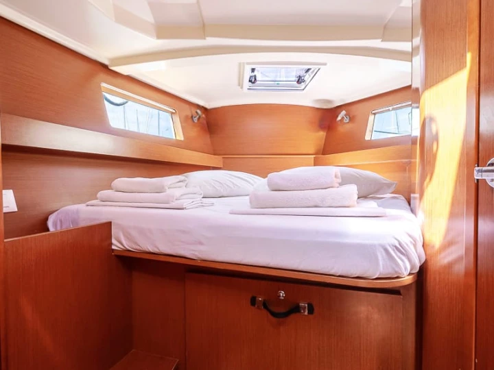 Bootverhuur Gouviá goedkoop Oceanis 41.1