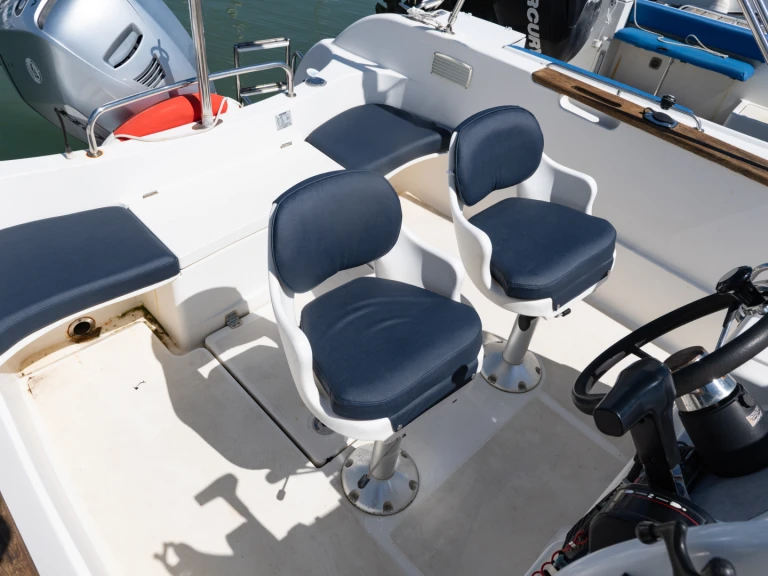 Bootverhuur Royan goedkoop Quicksilver 630 Commander