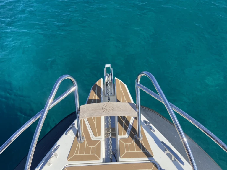 Bootverhuur Capelli Tempest 900 WA in Le Lavandou via SamBoat