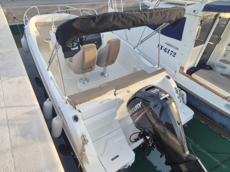 Bootverhuur Split goedkoop Activ 605 Open