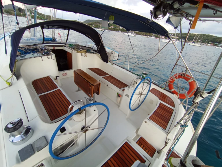 Verhuur Zeilboot Bénéteau met vaarbewijs