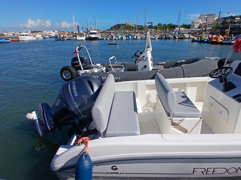 Bootverhuur Capelli Freedom 20 in Portimão via SamBoat