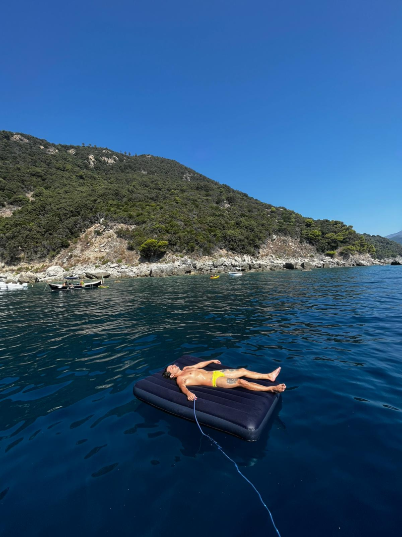 Bootverhuur Genova goedkoop First 375