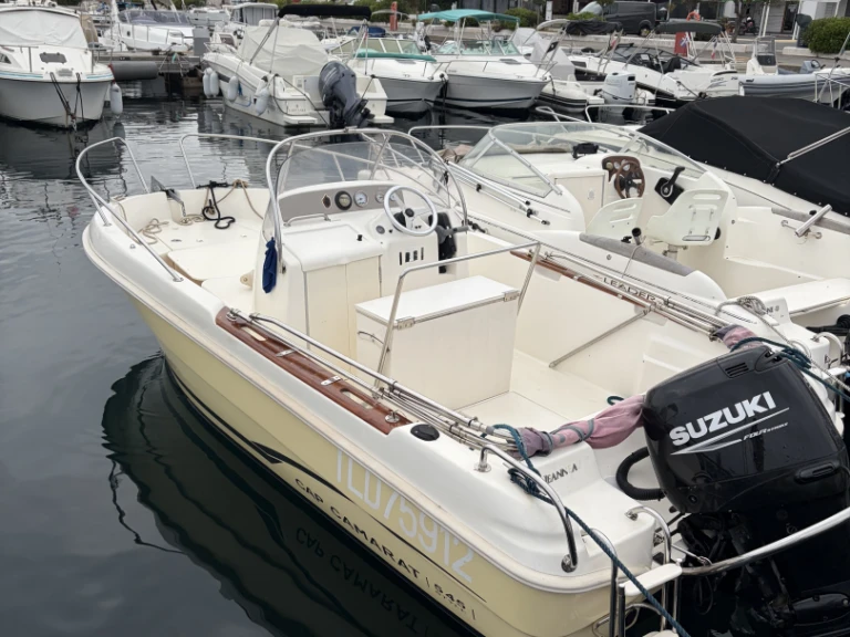 Bootverhuur Jeanneau Cap Camarat 545 in Les Issambres via SamBoat
