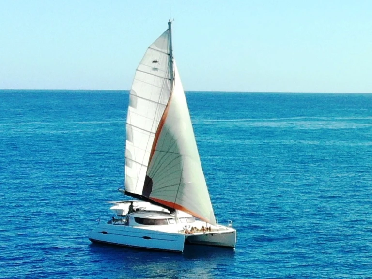 Huur Catamaran met of zonder schipper Fountaine Pajot in Nosy Be