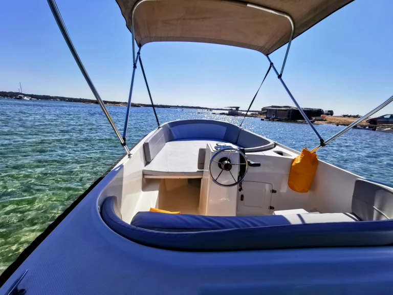Verhuur Motorboot MARRIOM met vaarbewijs
