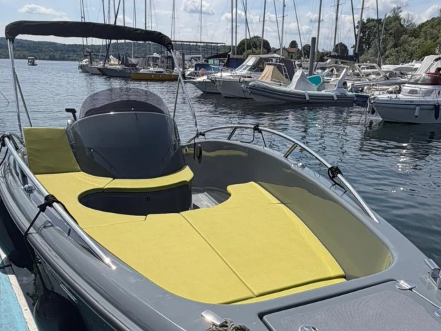 Bootverhuur Clear Aries Open L in Angera via SamBoat