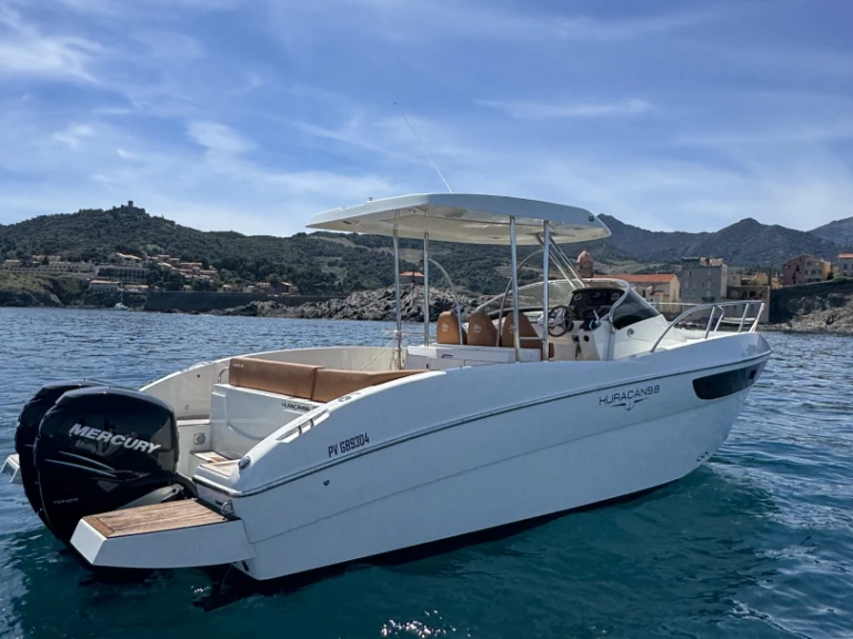 Huur een Prua al Vento  HURACAN 9.8 in Argelès-sur-Mer