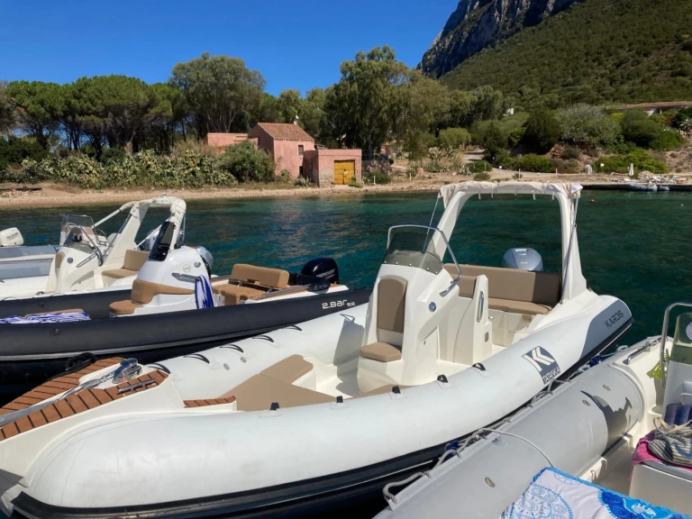Huur een Kardis 700 in Porto Rotondo