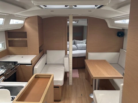 Huur een Jeanneau Sun Odyssey 410 in Palma de Mallorca