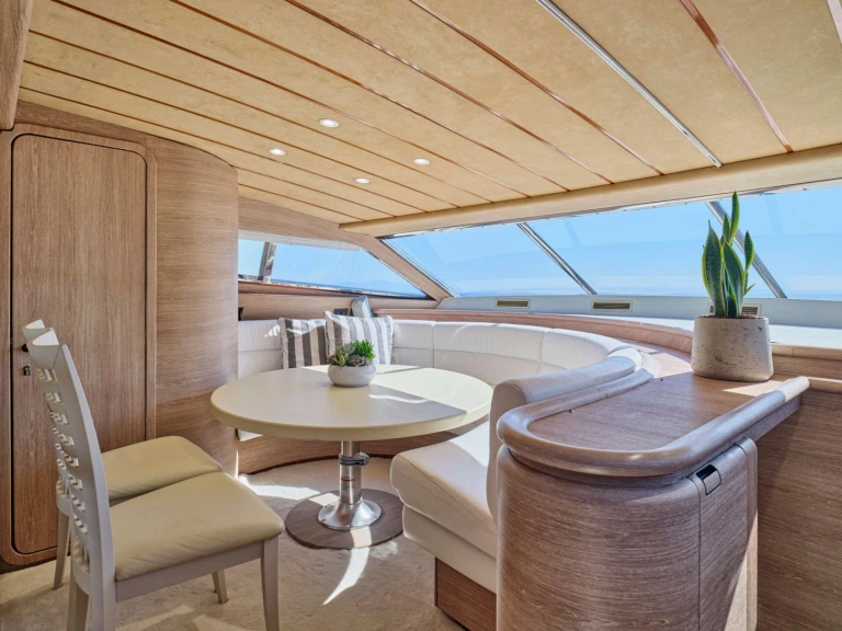 Bootverhuur Ferretti APE&Iota;RON BLUE in Lávrio via SamBoat