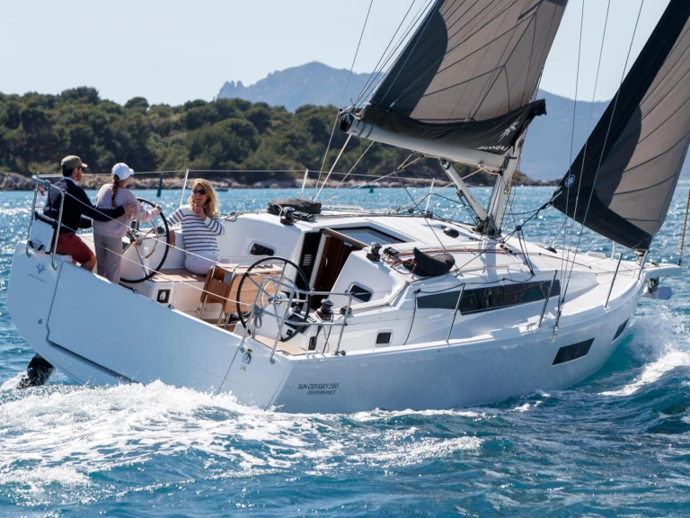 Verhuur Zeilboot in Parham Town - Jeanneau Sun Odyssey 350