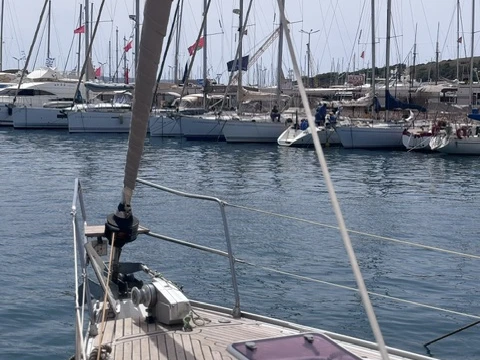 Huur Zeilboot met of zonder schipper Bavaria in Lávrio