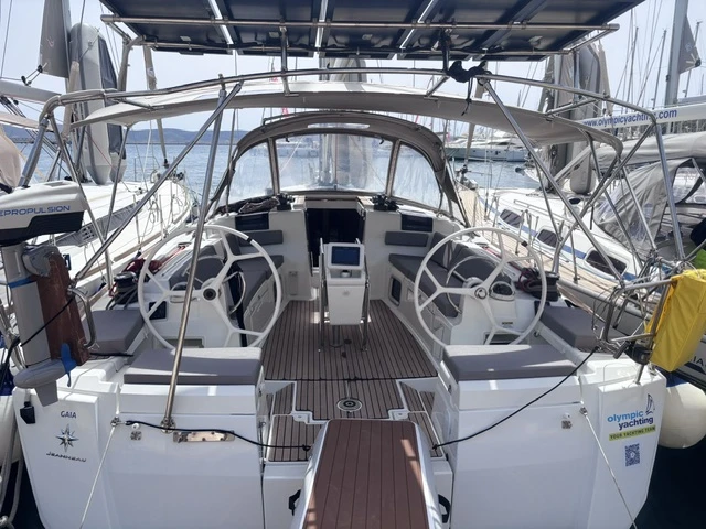Verhuur Zeilboot Jeanneau met vaarbewijs