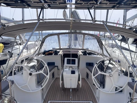 Bootverhuur Jeanneau Sun Odyssey 479 in Lávrio via SamBoat