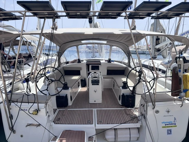 Huur Zeilboot met of zonder schipper Jeanneau in Lávrio