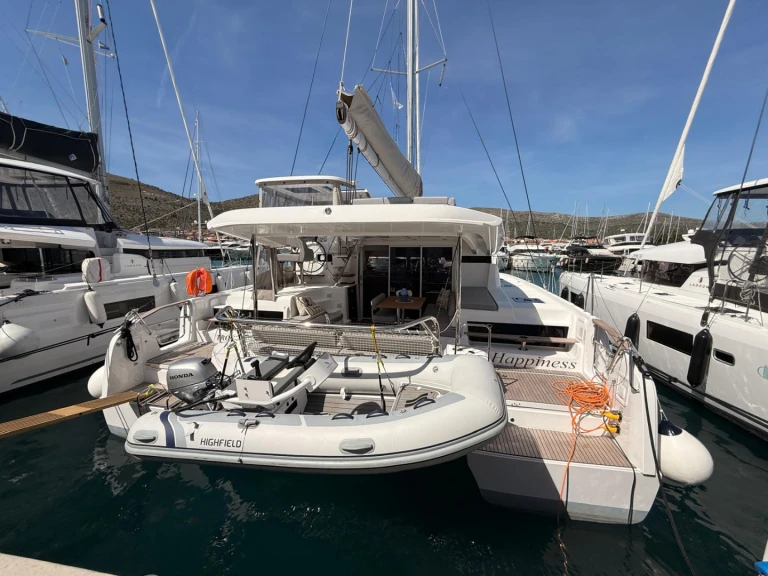 Catamaran te huur in Seget Donji voor de beste prijs
