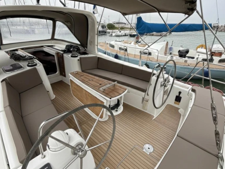 Verhuur Zeilboot Bénéteau met vaarbewijs