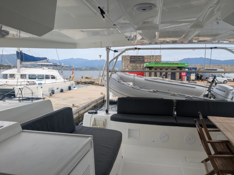Bootverhuur Lagoon Lagoon 46 in Ajaccio via SamBoat