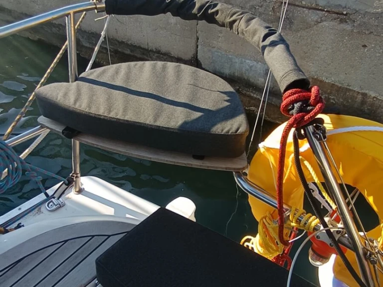 Verhuur Zeilboot in Lávrio - Elan Impression 444