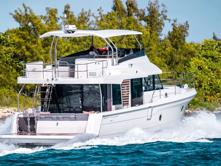 Bootverhuur Bénéteau Swift Trawler 48 in Capri via SamBoat