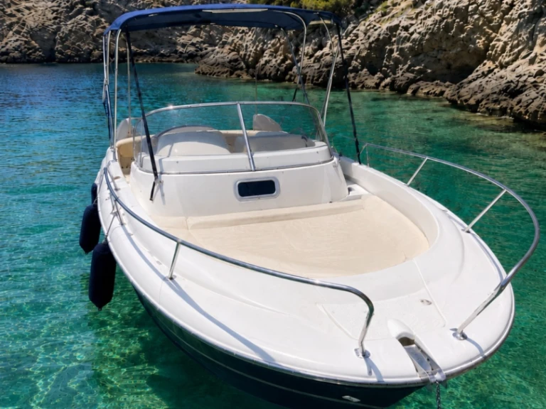 Huur Motorboot met of zonder schipper Jeanneau in Les Issambres