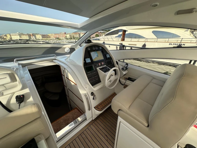 Huur een Pershing Pershing 50 in Porto Rotondo