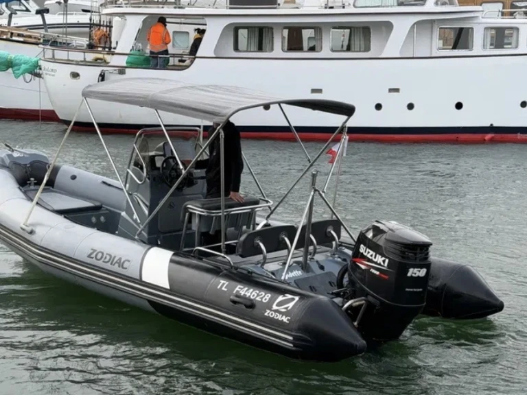 Huur een Zodiac Pro Open 650 in Cavalaire-sur-Mer