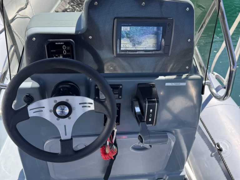Zodiac Pro Open 650 te huur van particulier of professional in Cavalaire-sur-Mer