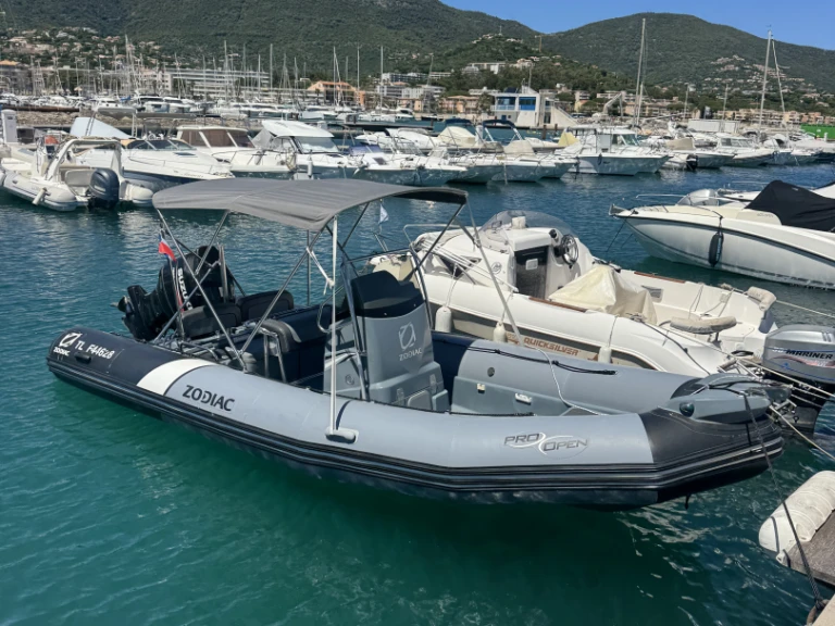 RIB te huur in Cavalaire-sur-Mer voor de beste prijs