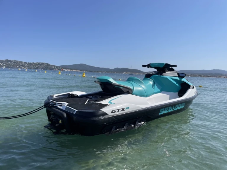 Bootverhuur Les Issambres goedkoop GTX 130