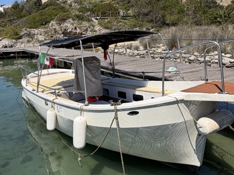 Motorboot te huur in Santa Maria di Leuca voor de beste prijs