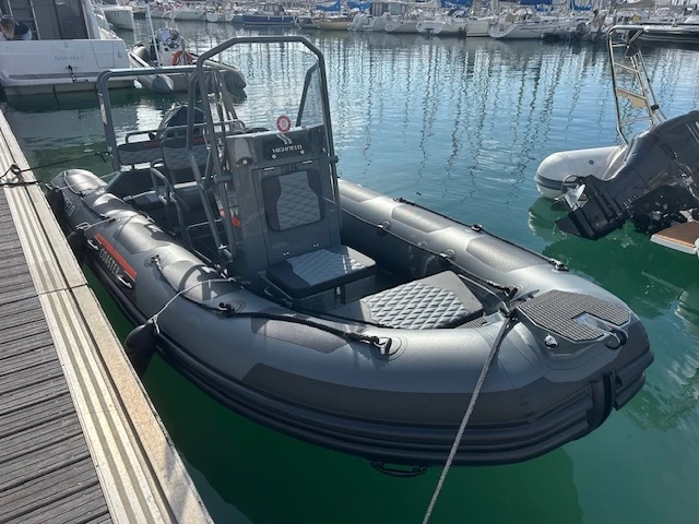 Jachthuur in La Trinité-sur-Mer - Highfield HIGHFIELD 54 PATROL COASTER via SamBoat