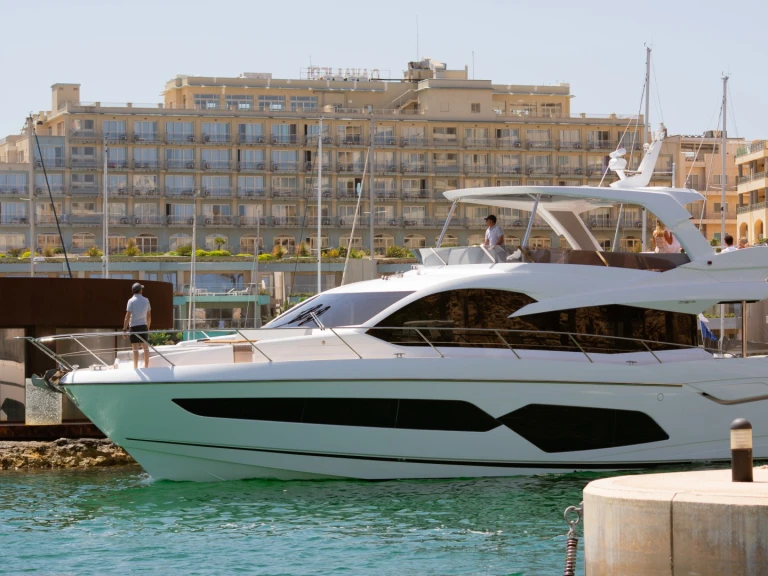 Huur Jacht met of zonder schipper Sunseeker in San Ġiljan