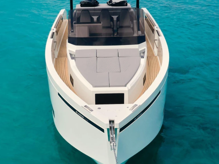 De Antonio D36 Open te huur van particulier of professional in Herceg Novi