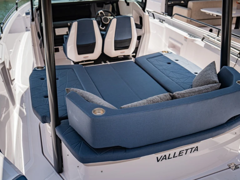Huur Motorboot met of zonder schipper Axopar in Saint Julian's