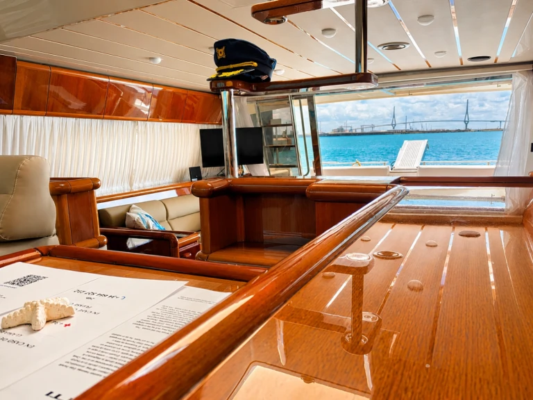 Bootverhuur Ferretti 175 Fly in Cádiz via SamBoat