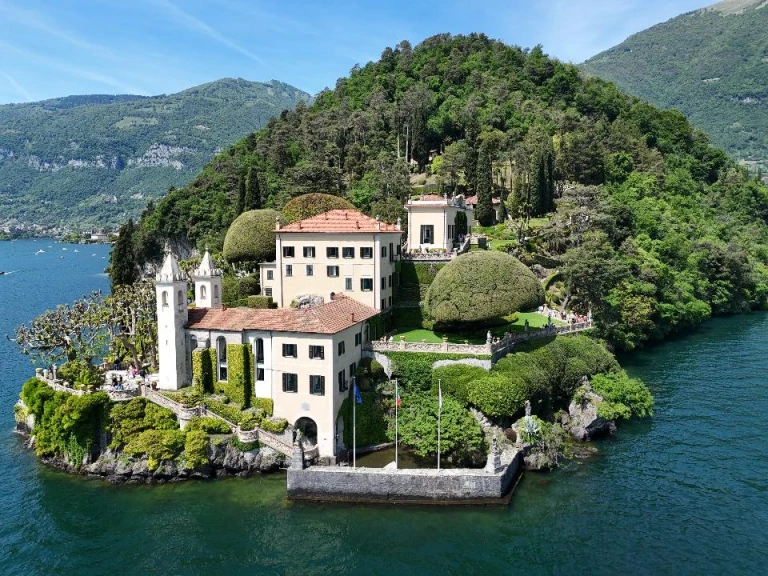 Motorboot te huur in Como (City) voor de beste prijs