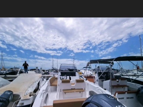 Bootverhuur Nireus Nireus 620 cl in Altea via SamBoat