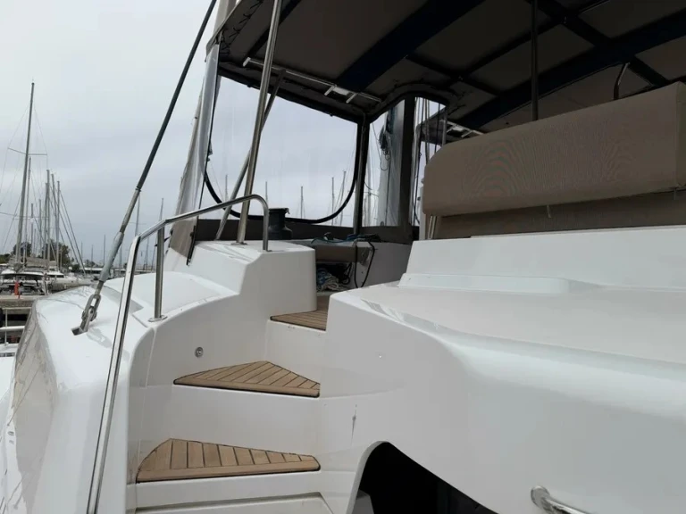 Bootverhuur Bali Bali 5.2 - 6 + 2 cab. in Mykonos (Island) via SamBoat