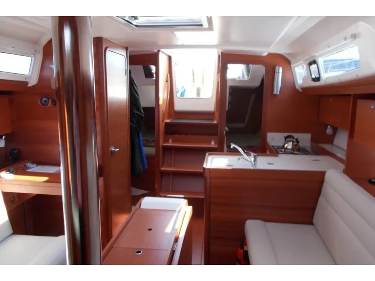 Huur een Dufour Dufour 350 in Marsala