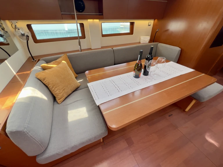 Zeilboot te huur in Seget Donji voor de beste prijs