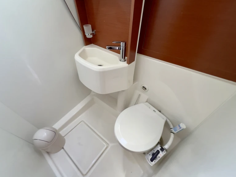 Bénéteau Oceanis 51.1 te huur van particulier of professional in Seget Donji