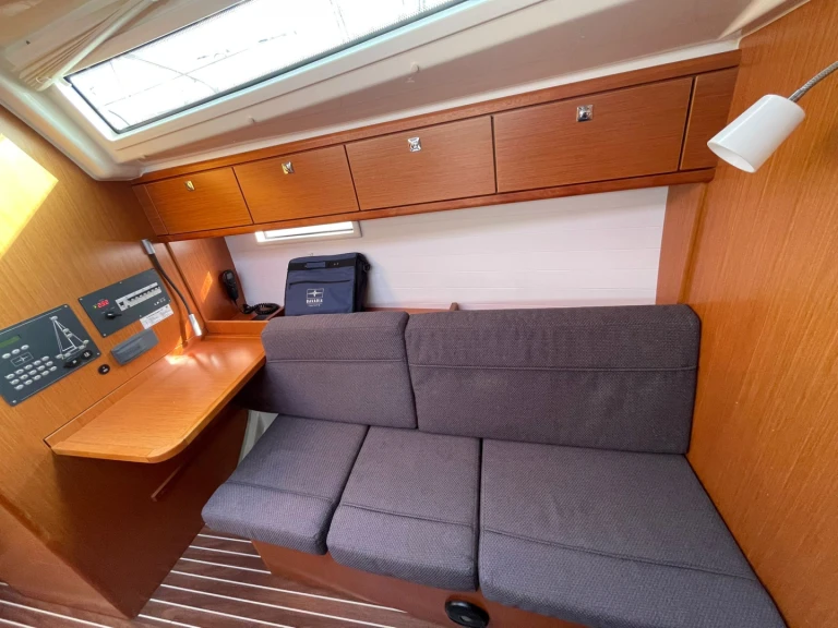 Bootverhuur Bavaria Cruiser 37 in Punta Ala via SamBoat