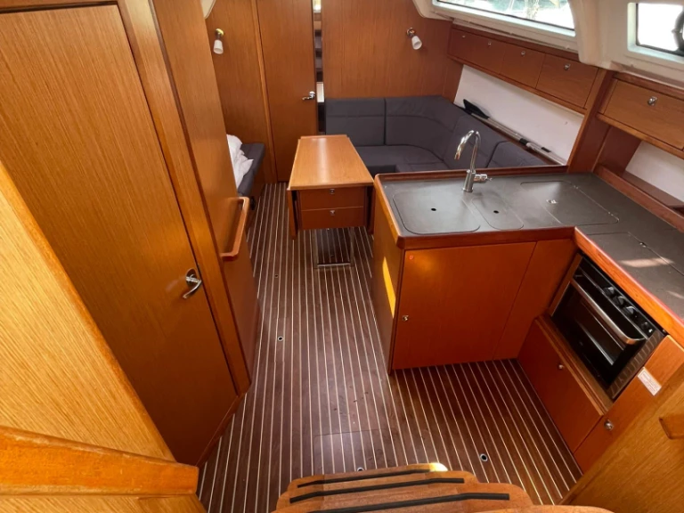 Huur Zeilboot met of zonder schipper Bavaria in Punta Ala