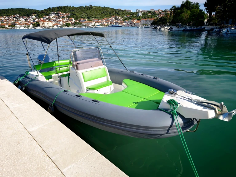 Bootverhuur Marlin Boat 790 Pro Dynamic in Split via SamBoat