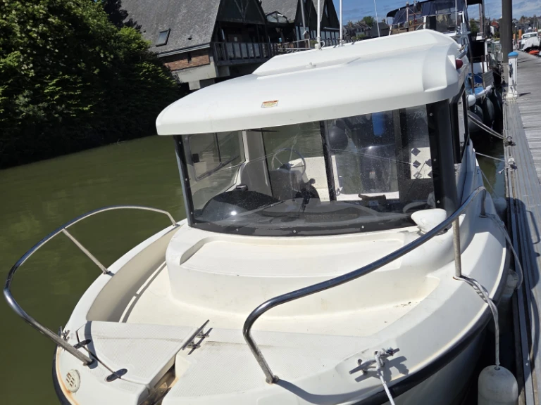 Quicksilver Captur 555 Pilothouse te huur van particulier of professional in Saint-Valery-sur-Somme