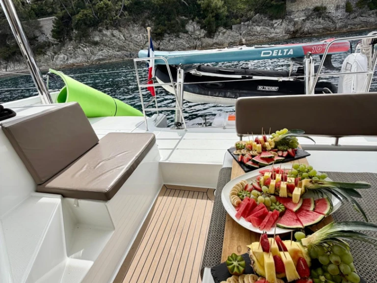 Bootverhuur Cannes goedkoop Lagoon 40