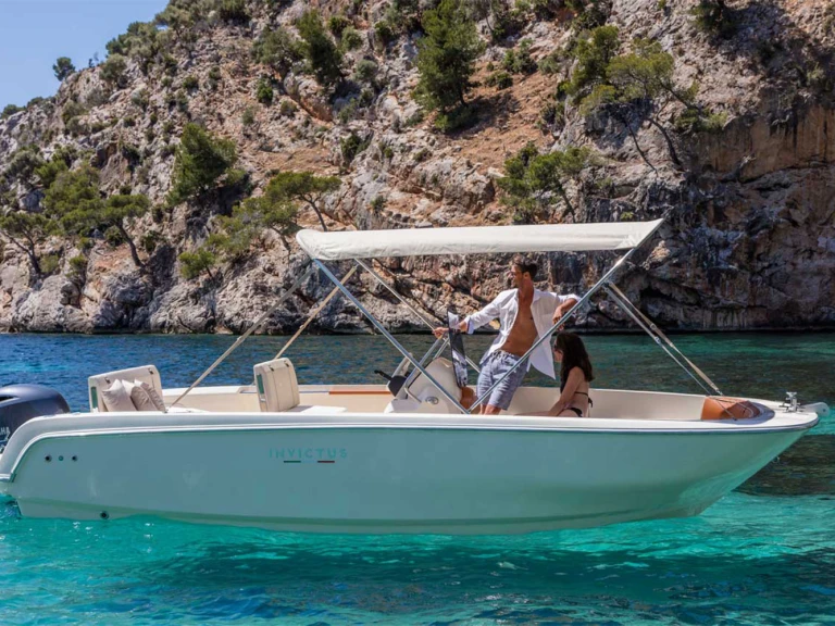 Motorboot te huur in Marina de Palamós voor de beste prijs